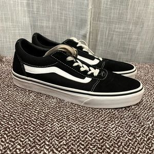 Vans lace up shoes black and white